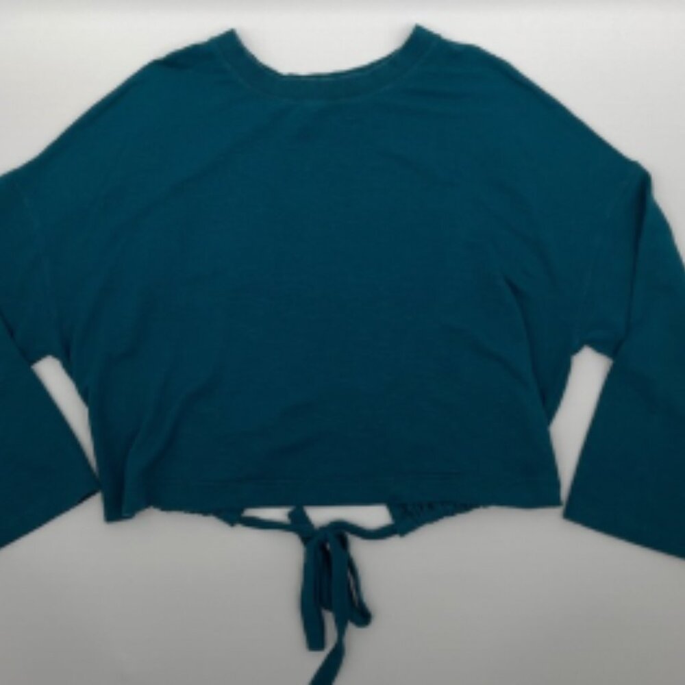 Fabletics Green Long Sleeve Open Back Lightweight Sweatshirt - 3X/4X